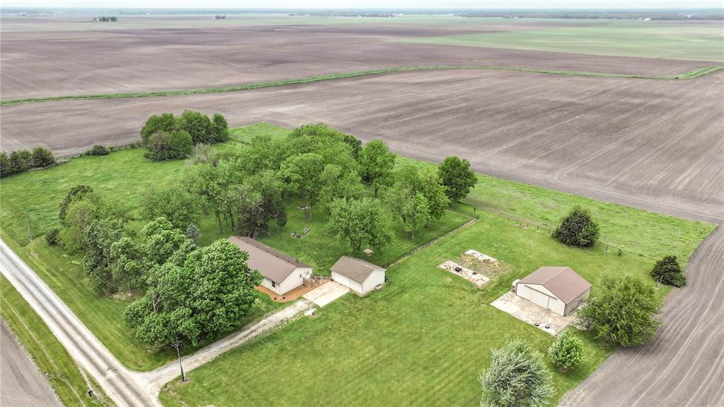 27467 Spruce Road Greenfield, IL 62044 - Photo 3 of 67