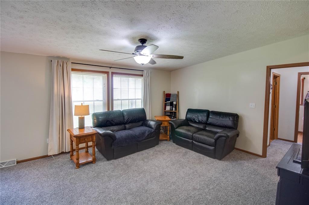 27467 Spruce Road Greenfield, IL 62044 - Photo 34 of 67