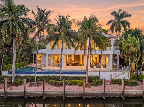$8,850,000 | 636 14th Avenue South, Naples, FL 34102