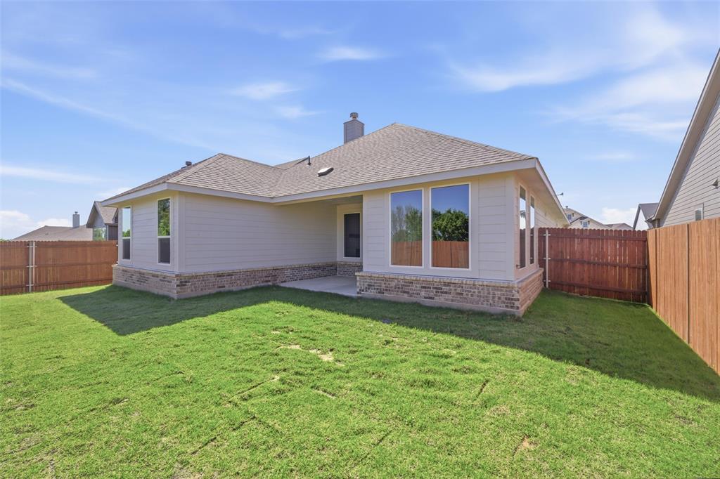 1233 Sabine River Lane Springtown, TX 76082 - Photo 25 of 27