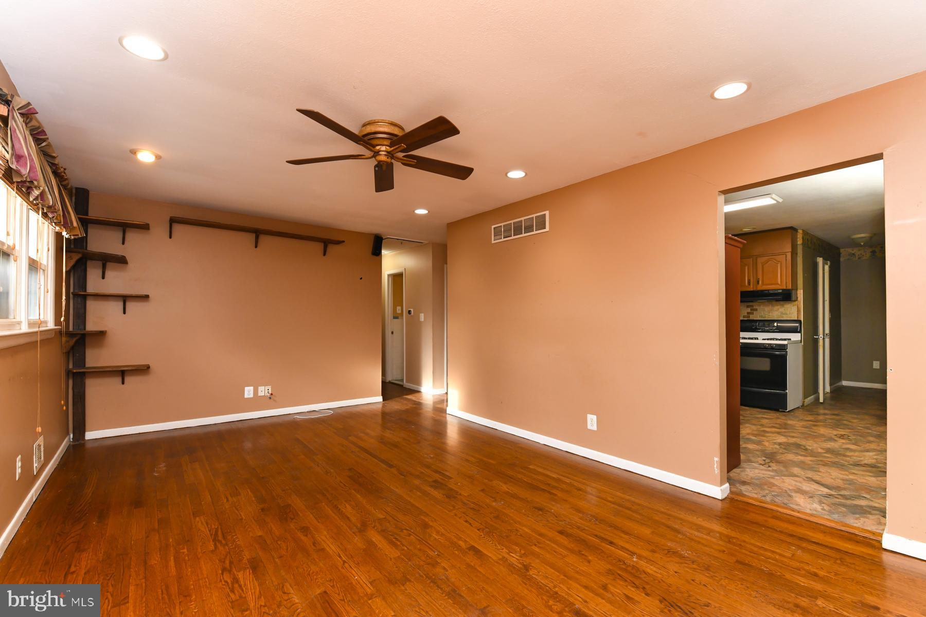 177 Dutch Neck Road Hightstown, NJ 08520 - Photo 19 of 28 Gallery Image 19