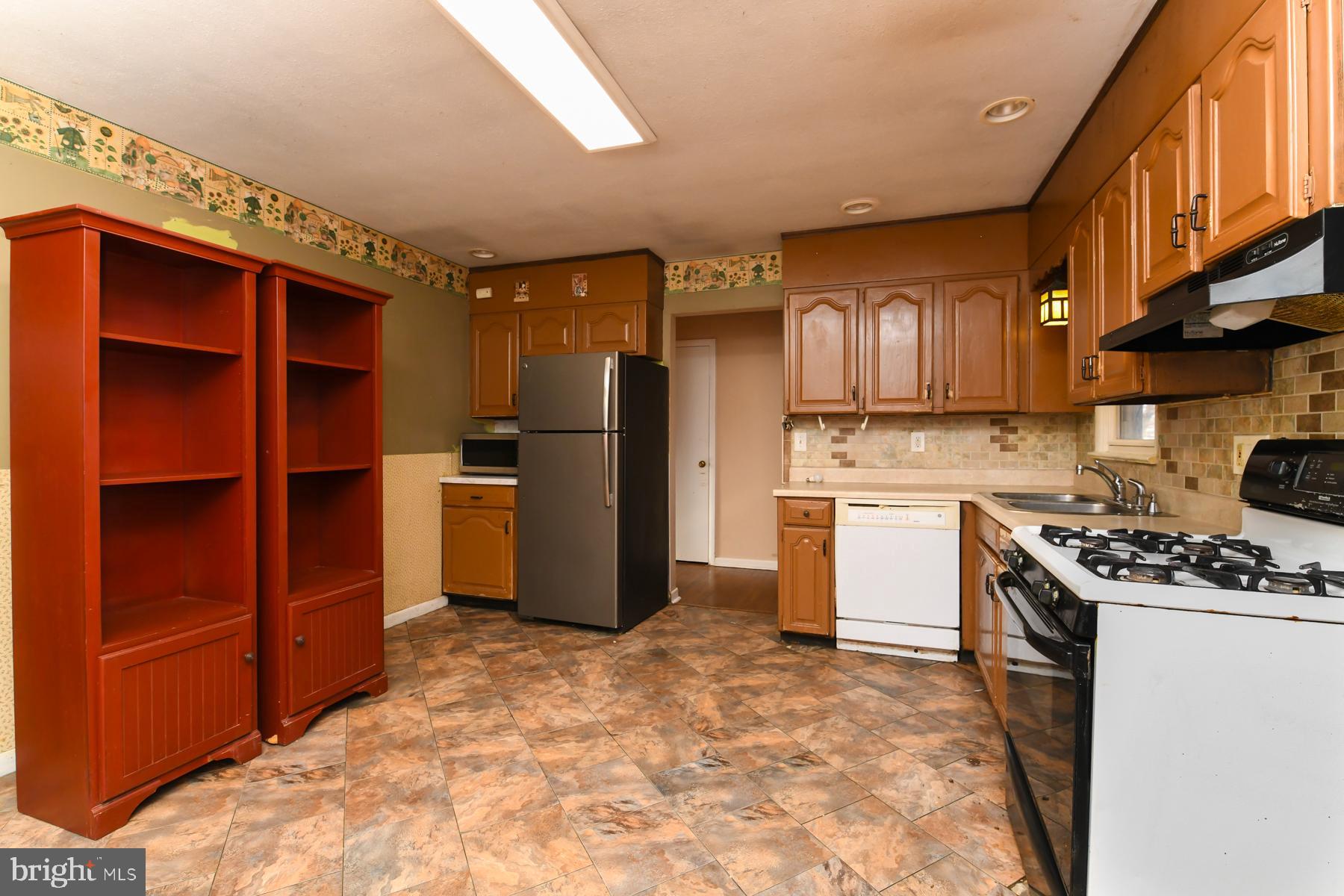 177 Dutch Neck Road Hightstown, NJ 08520 - Photo 21 of 28 Gallery Image 21