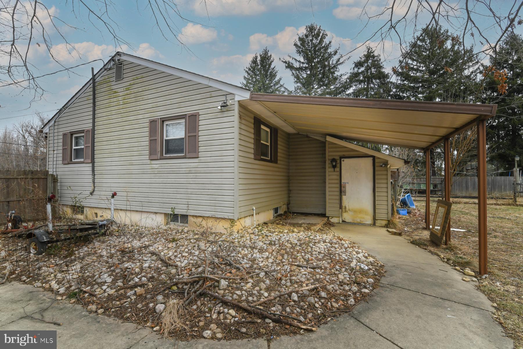 177 Dutch Neck Road Hightstown, NJ 08520 - Photo 5 of 28 Gallery Image 5
