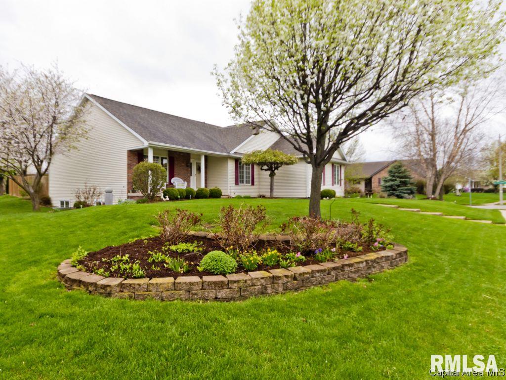 6623 Bellflower Court Springfield, IL 62712 - Photo 4 of 30 Gallery Image 4
