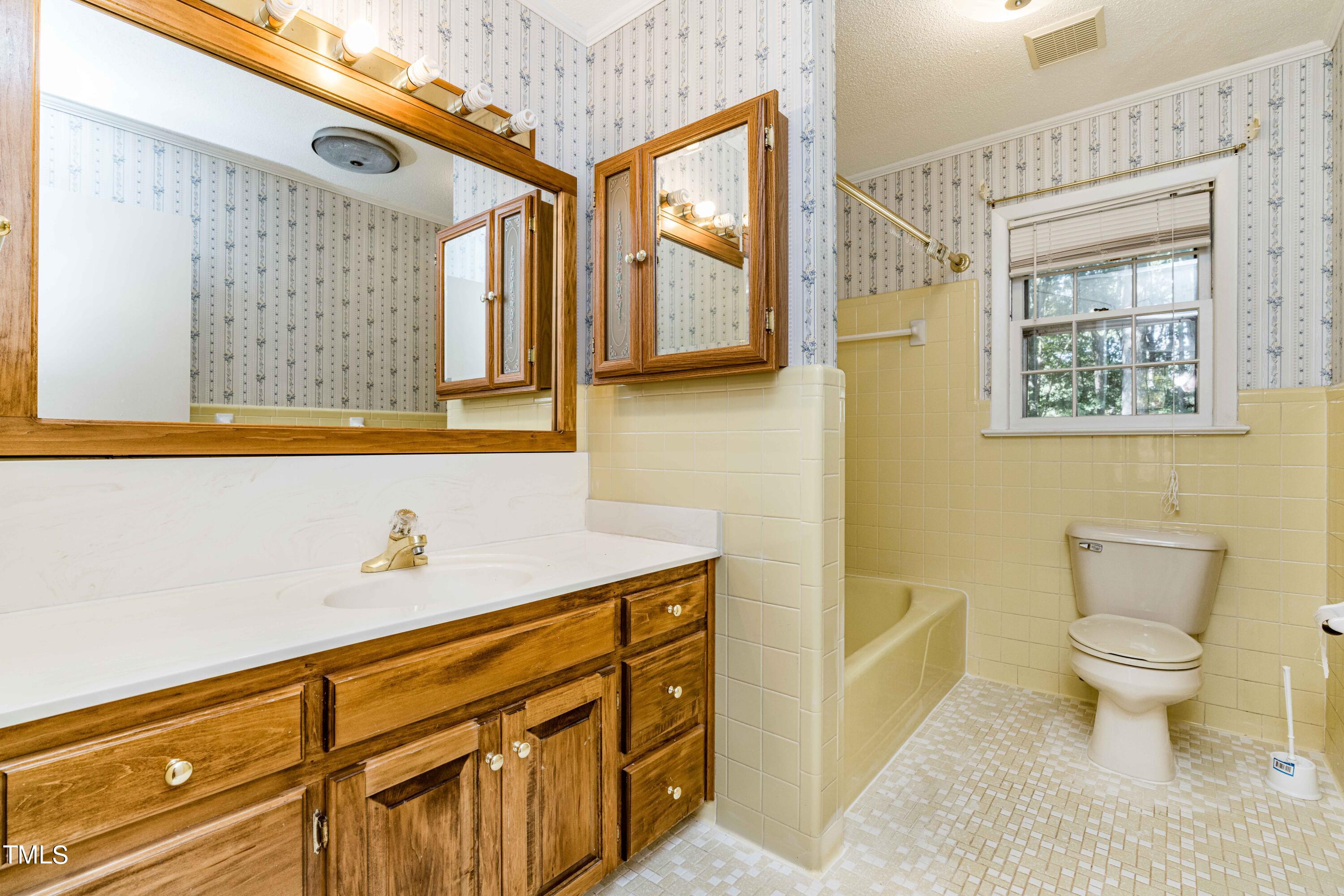 1613 Ridgeland Drive Raleigh, NC 27607 - Photo 39 of 40 DSC09835