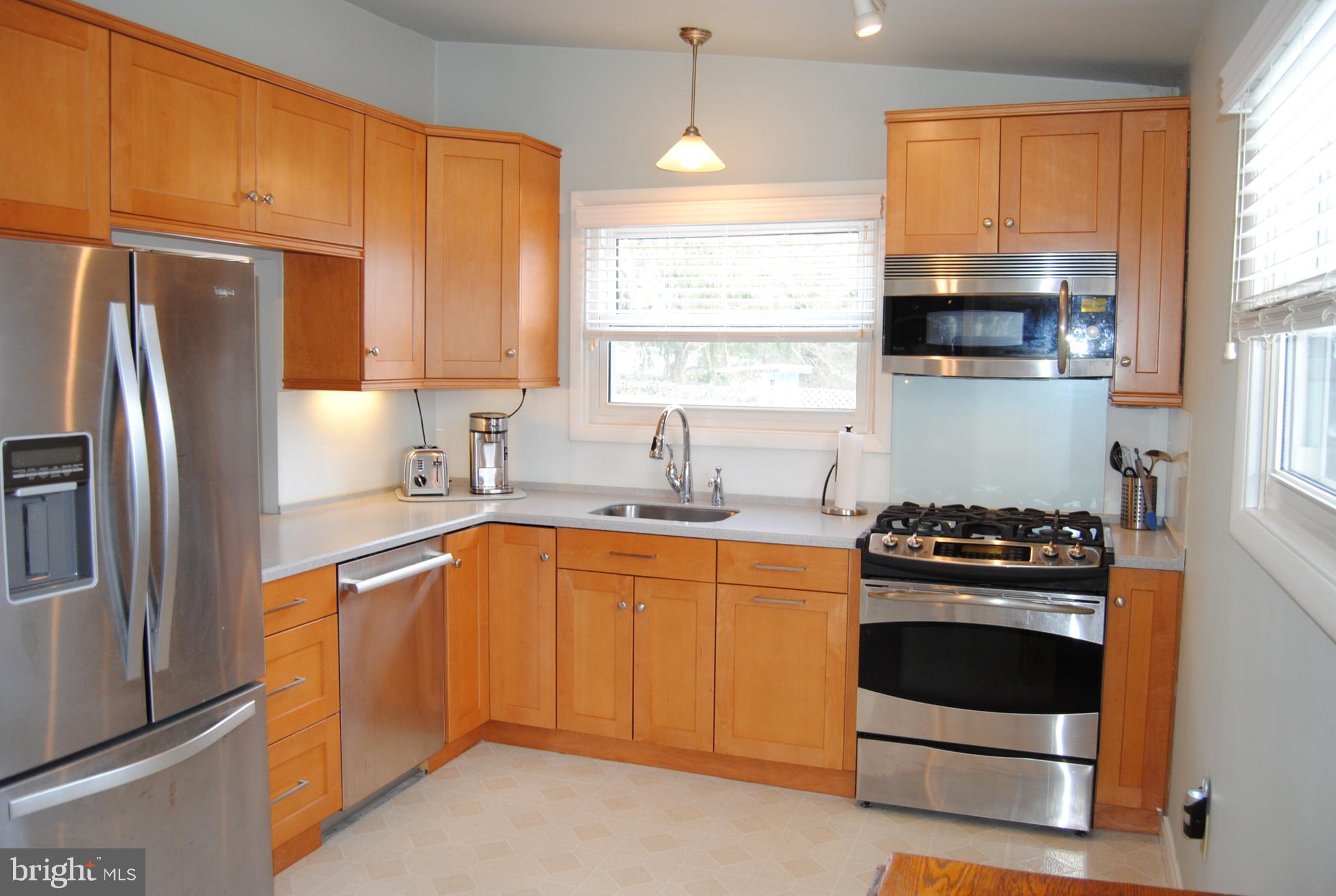 549 Paddock Road Ambler, PA 19002 - Photo 5 of 43 Updated Kitchen