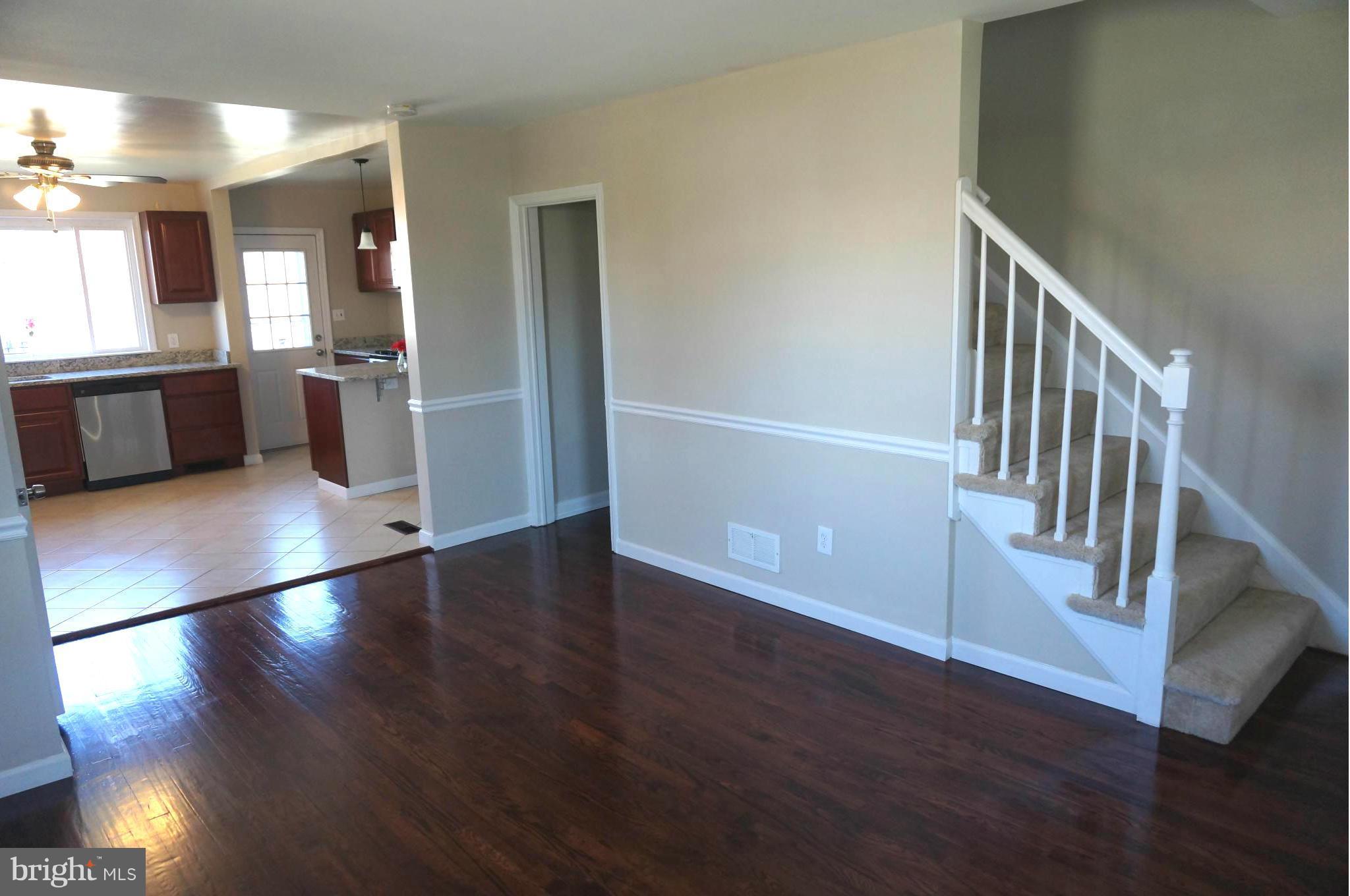 1607 Searles Road Baltimore, MD 21222 - Photo 1 of 26 Living Room