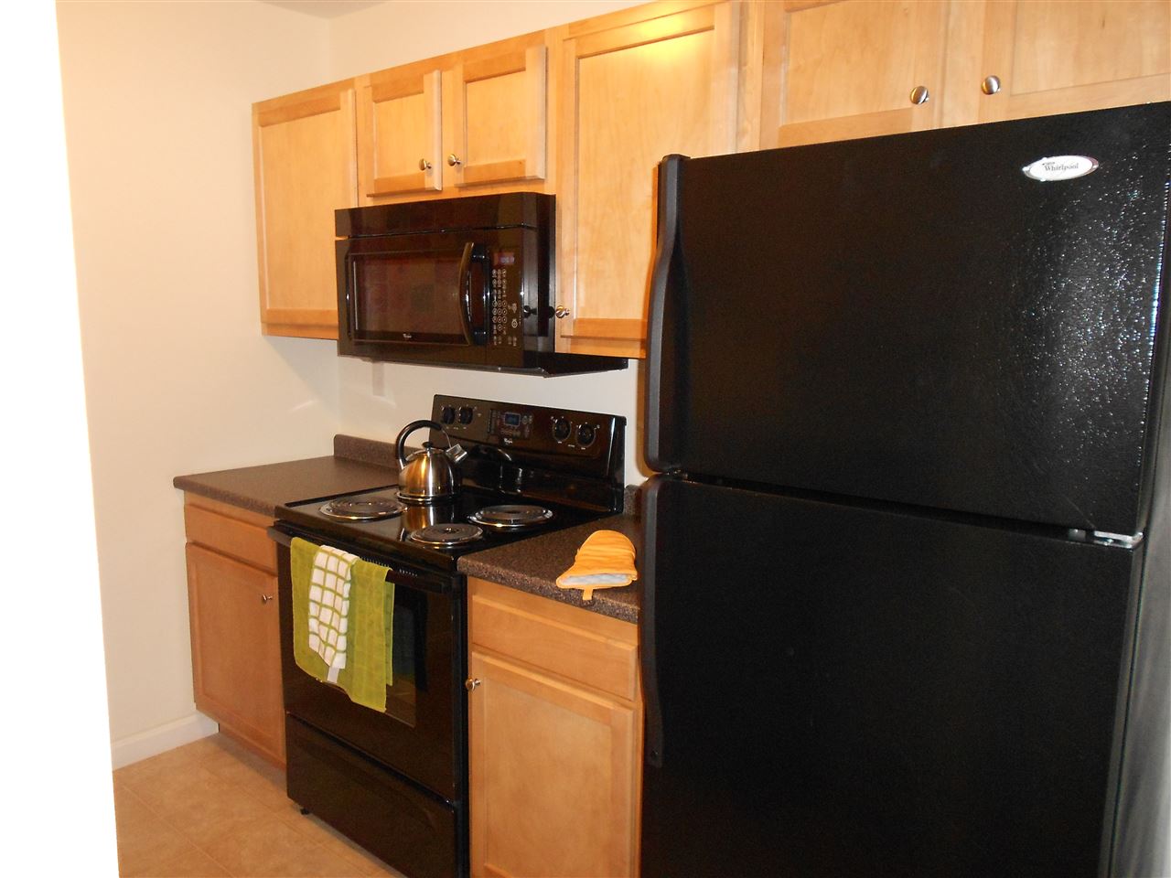 100 Sentinel Court, Unit 208 Manchester, NH 03103 - Photo 5 of 37