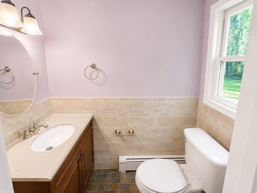 20 Pinecrest Road, Unit 20 Uxbridge, MA 01569 - Photo 8 of 26