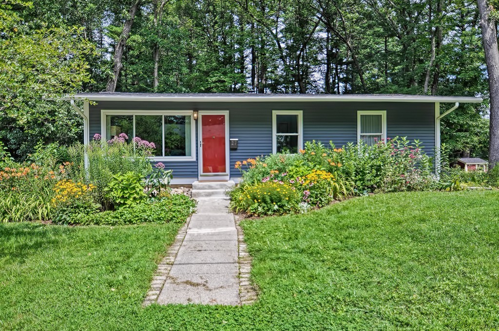 27 Woodland Road Northborough, MA 01532 - Photo 1 of 30 Gallery Image 1