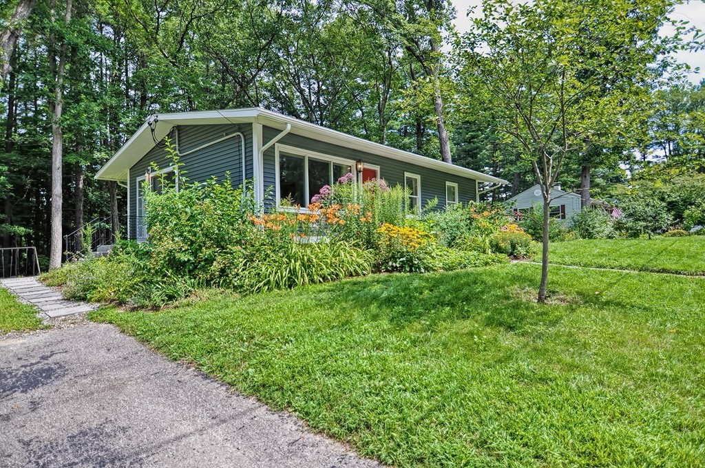 27 Woodland Road Northborough, MA 01532 - Photo 3 of 30 Gallery Image 3