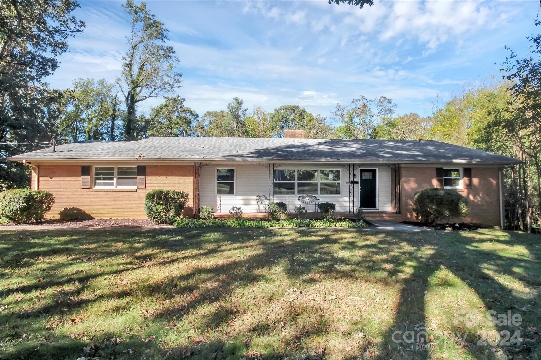 615 East Ridge Street Kings Mountain, NC 28086 - Photo 1 of 25 Gallery Image 1