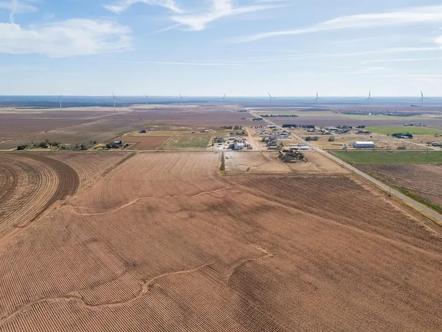 $85,000 | 212 Farm To Market Road, Tahoka, TX 79373