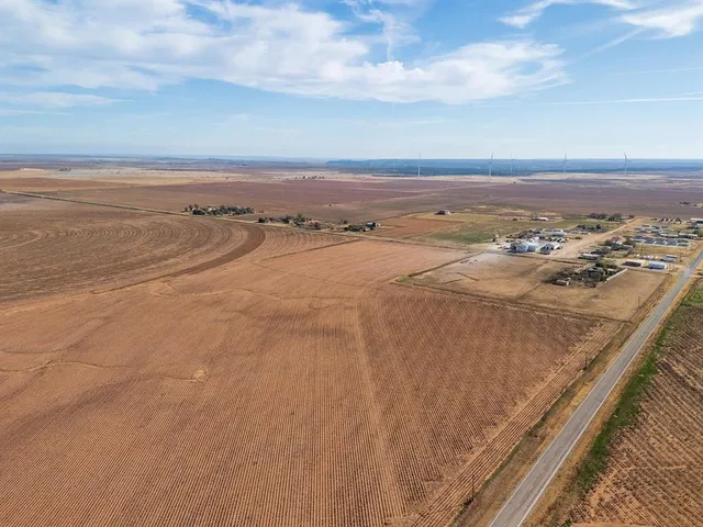 $85,000 | 212 Farm To Market Road, Tahoka, TX 79373