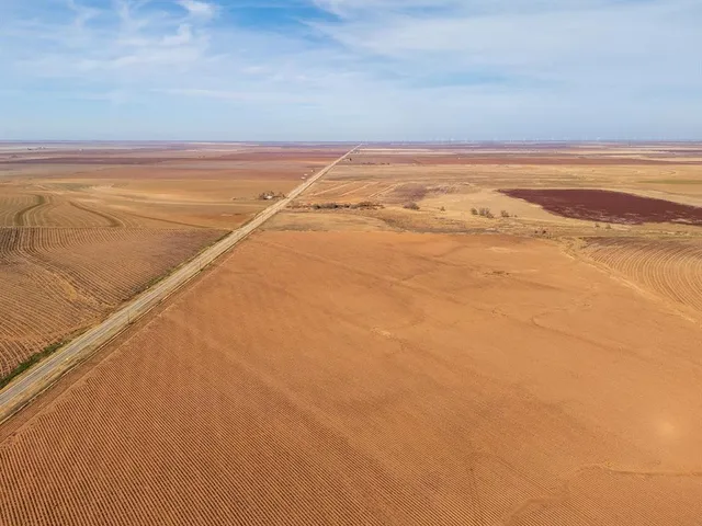 $85,000 | 212 Farm To Market Road, Tahoka, TX 79373