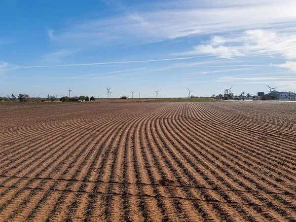 $57,958 | 212 Farm To Market Road, Tahoka, TX 79373