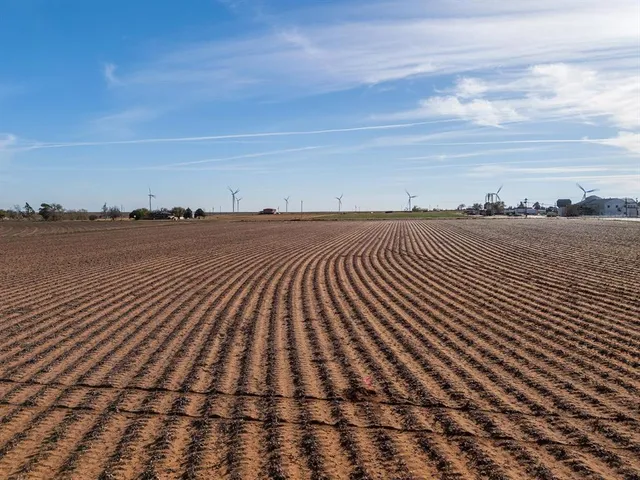 $85,000 | 212 Farm To Market Road, Tahoka, TX 79373