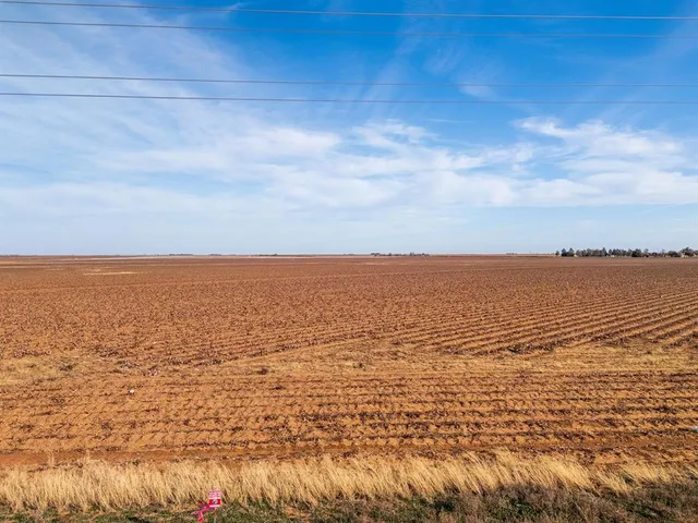 $85,000 | 212 Farm To Market Road, Tahoka, TX 79373