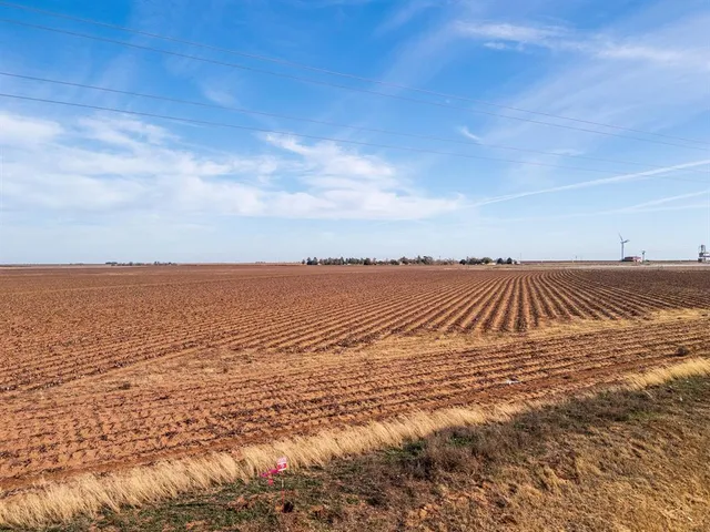 $85,000 | 212 Farm To Market Road, Tahoka, TX 79373