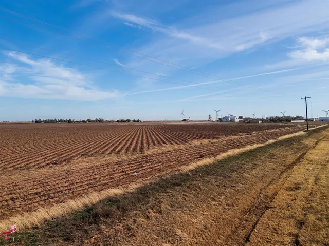 $85,000 | 212 Farm To Market Road, Tahoka, TX 79373