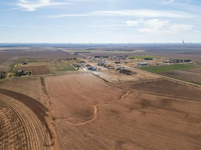 $85,000 | 212 Farm To Market Road, Tahoka, TX 79373