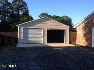 6124 Wildwood Road Moss Point, MS 39562 - Photo 9 of 23 IMG_1482 (2)