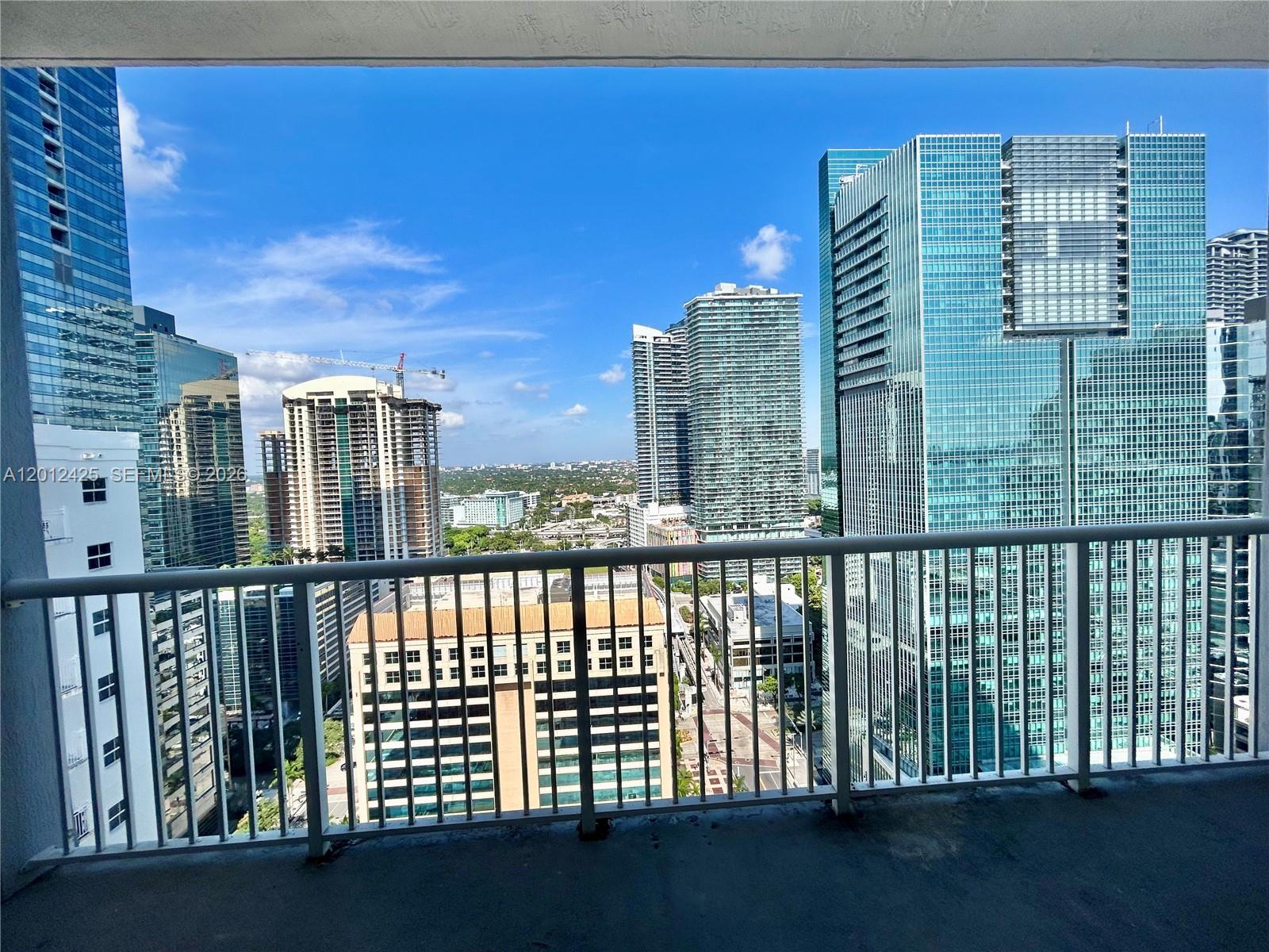 170 Southeast 14th Street, Unit 2906 Miami, FL 33131 - Photo 28 of 33