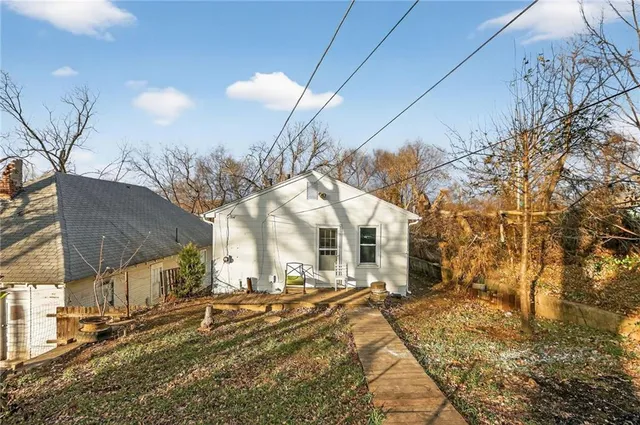 $115,000 | 8727 Lexington Avenue, Independence, MO 64053