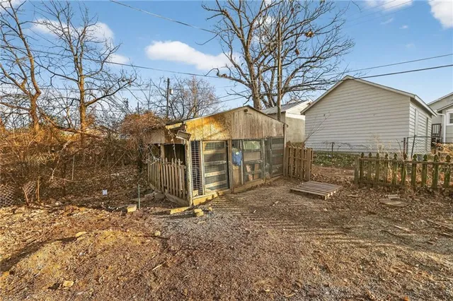 $115,000 | 8727 Lexington Avenue, Independence, MO 64053