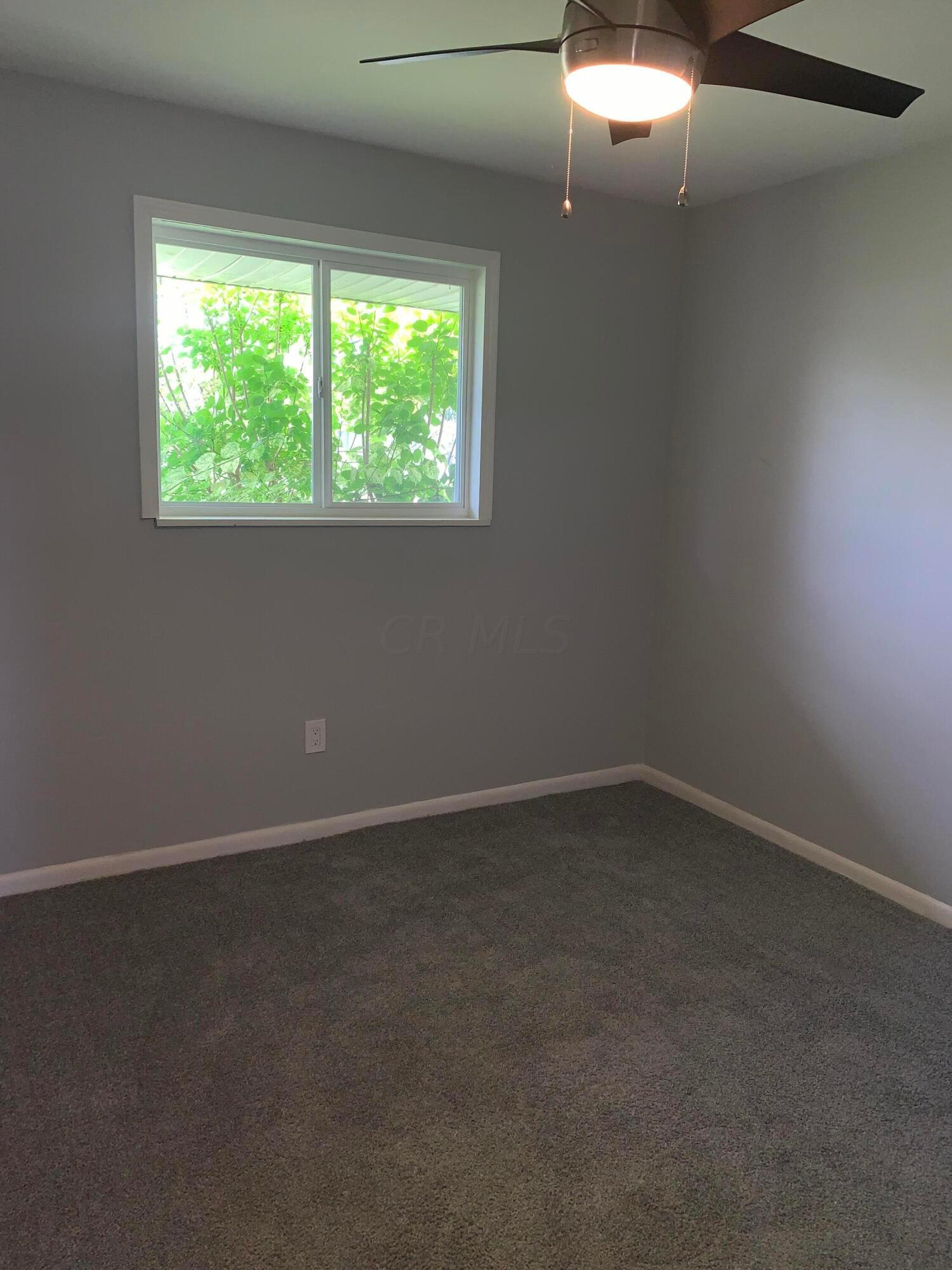 925 Hilock Road Columbus, OH 43207 - Photo 14 of 18 CC2F9B7F-8316-4CA1-8D4B-E9AD79CE45D3