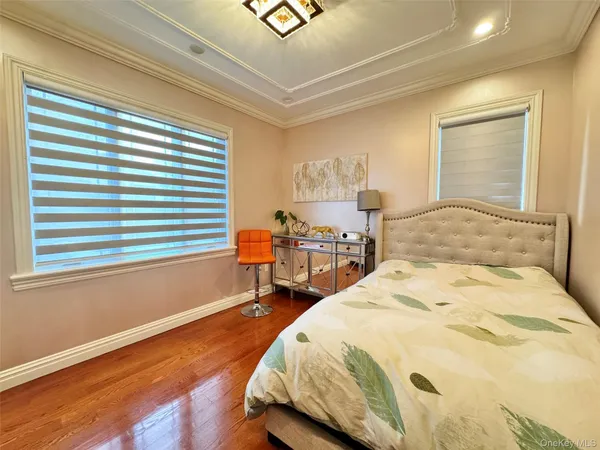 $2,480,000 | 4320 Glenwood Street | Little Neck