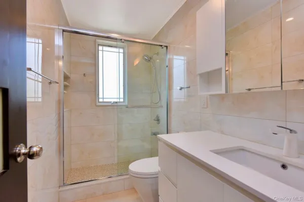 $2,480,000 | 4320 Glenwood Street | Little Neck
