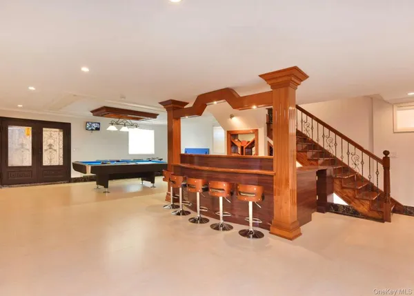 $2,480,000 | 4320 Glenwood Street | Little Neck