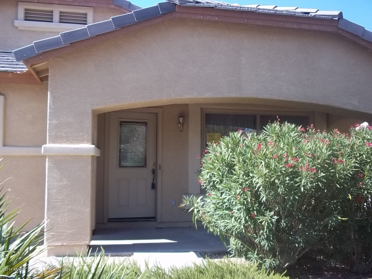 3006 West Fremont Rd. Phoenix, AZ 85041 - Photo 3 of 28 100_2612