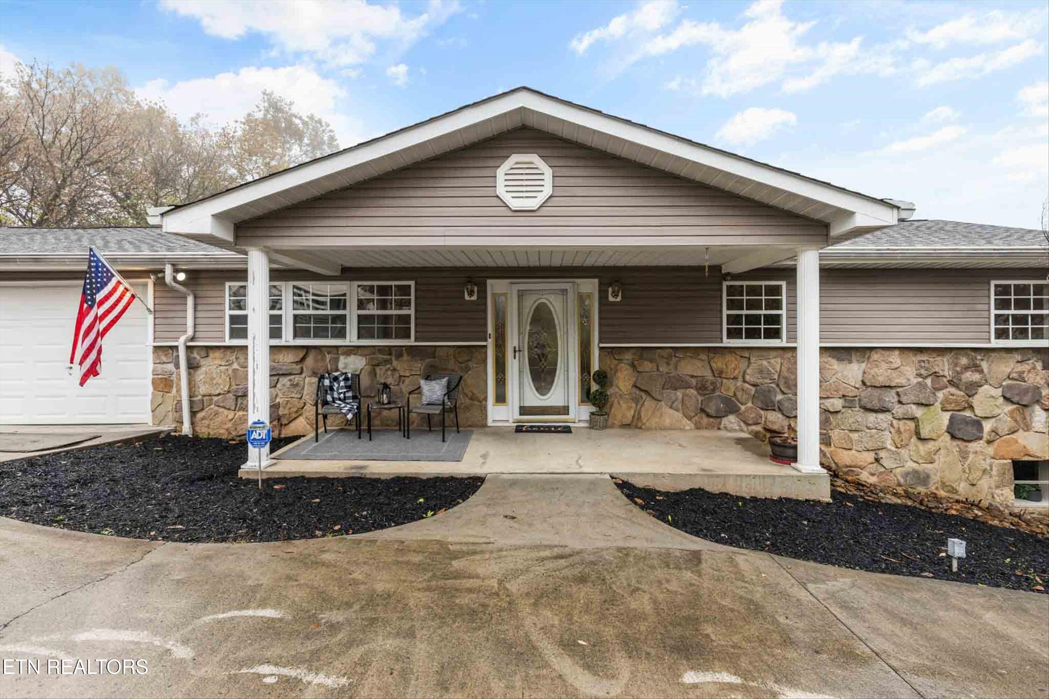 119 Norman Road Powell, TN 37849 - Photo 2 of 27 Gallery Image 2