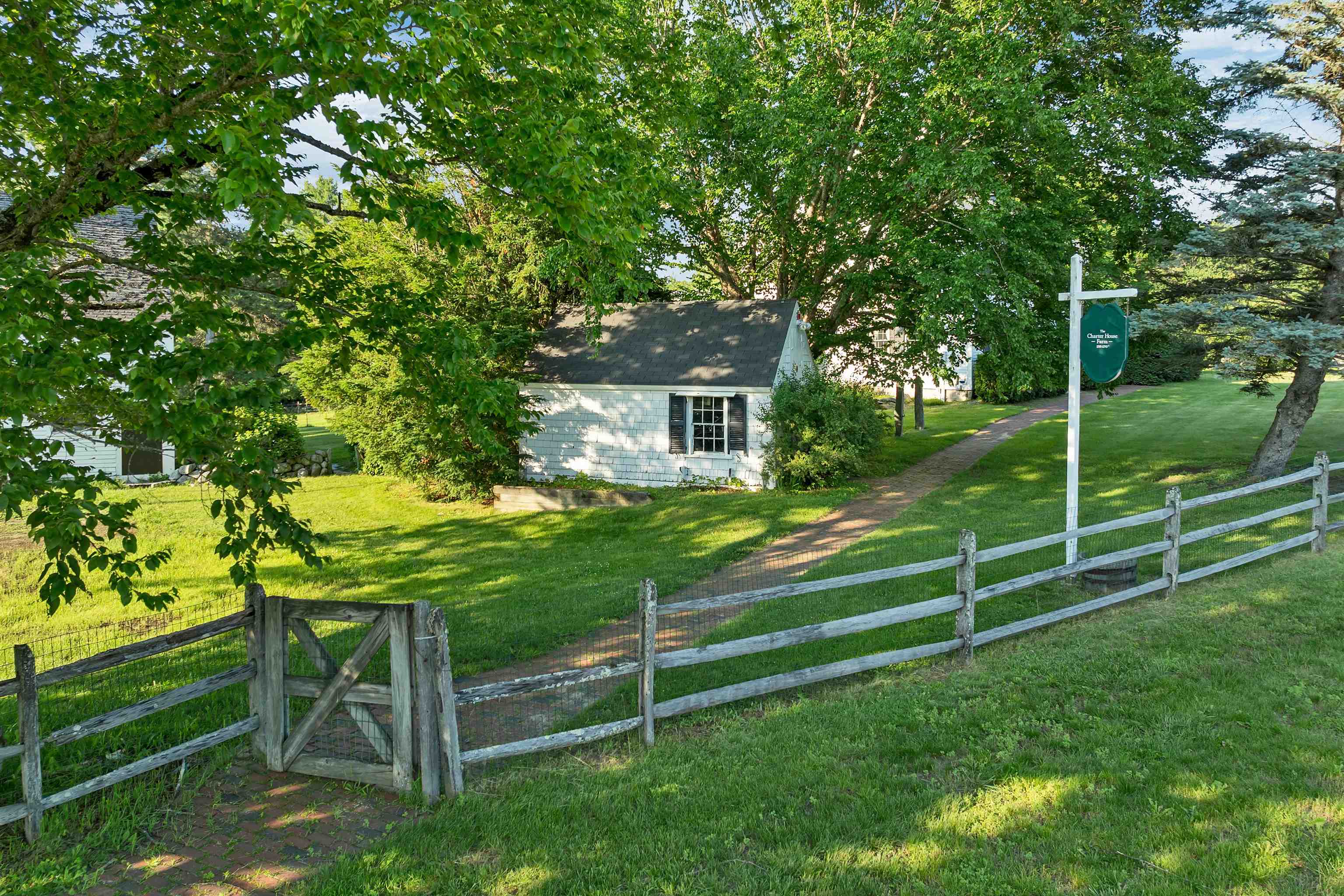 825 North Line Road Tuftonboro, NH 03816 - Photo 7 of 60