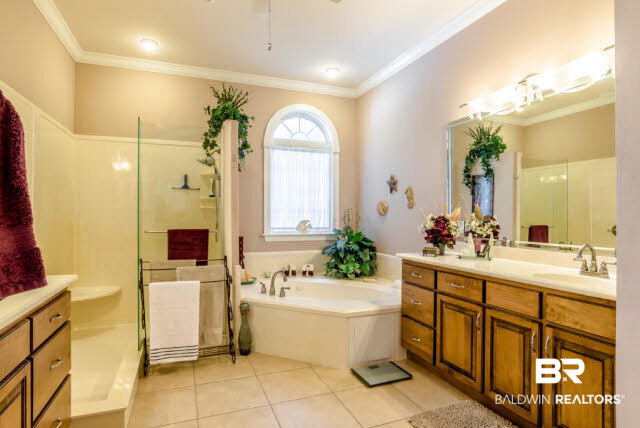 9563 Dornock Lane Foley, AL 36535 - Photo 19 of 30 Garden Tub and Separate Shower