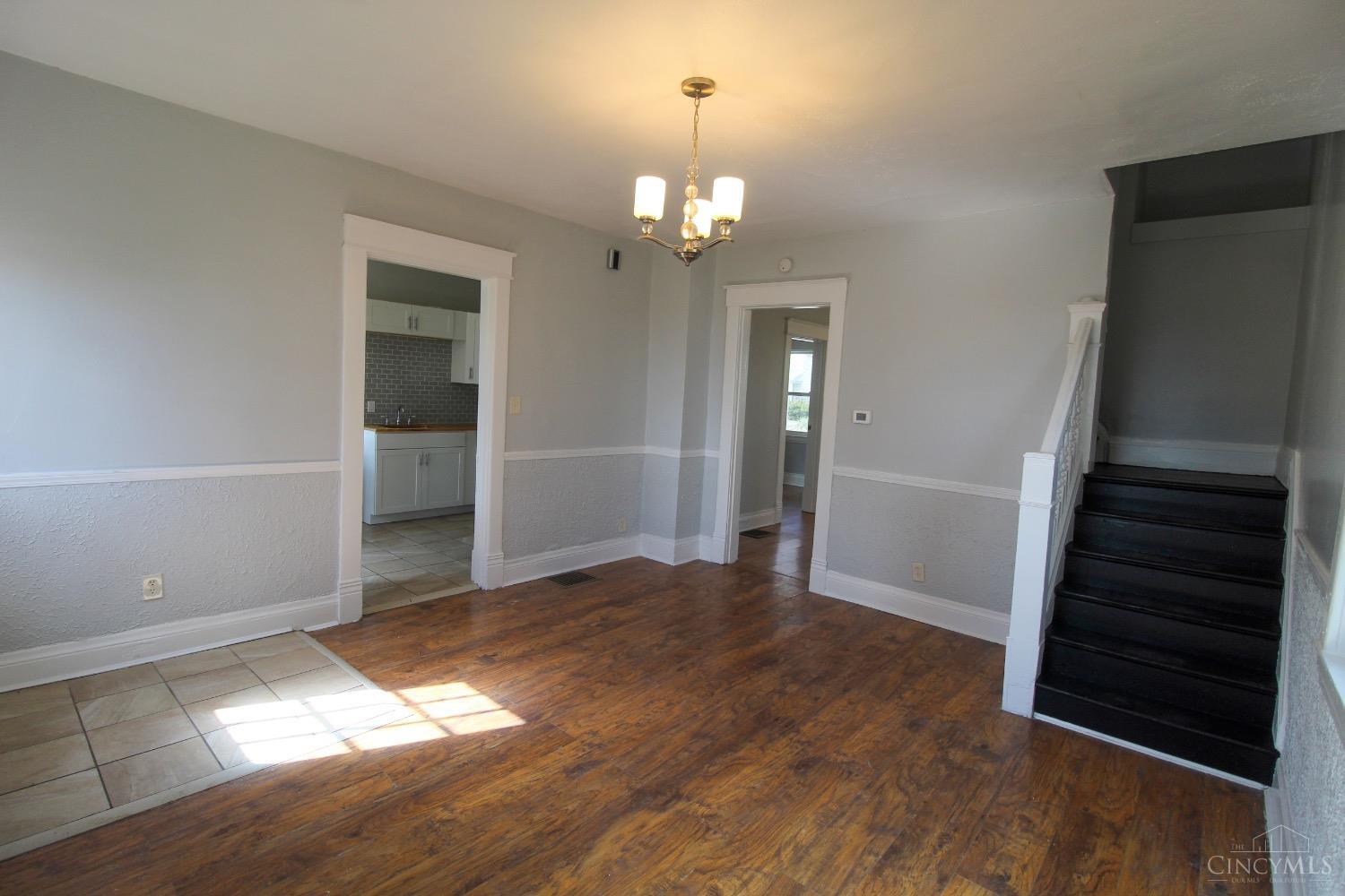 3135 Mapleleaf Avenue Cincinnati, OH 45213 - Photo 15 of 31