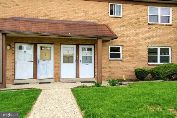 $1,900 | 1137 Kaye Court, Burlington, NJ 08016