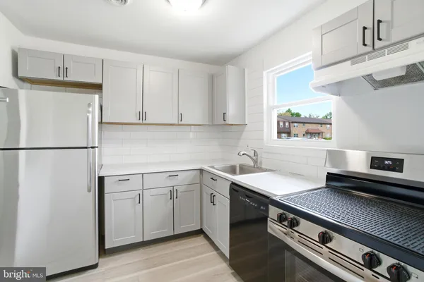 $1,900 | 1137 Kaye Court, Burlington, NJ 08016