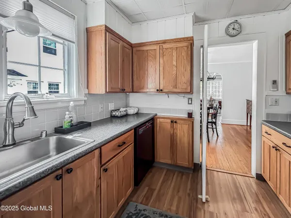 $3,800 | 34 Pinewood Avenue, Saratoga Springs, NY 12866