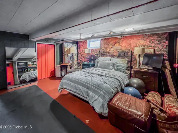 $3,800 | 34 Pinewood Avenue, Saratoga Springs, NY 12866