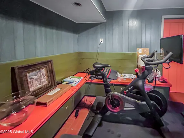 $3,800 | 34 Pinewood Avenue, Saratoga Springs, NY 12866