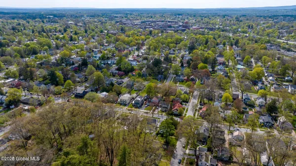 $3,800 | 34 Pinewood Avenue, Saratoga Springs, NY 12866