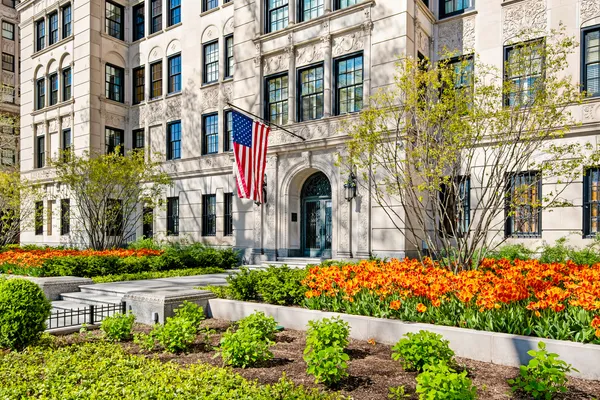 $1,379,000 | 1500 North Lake Shore Drive, Unit 9B, Chicago, IL 60610