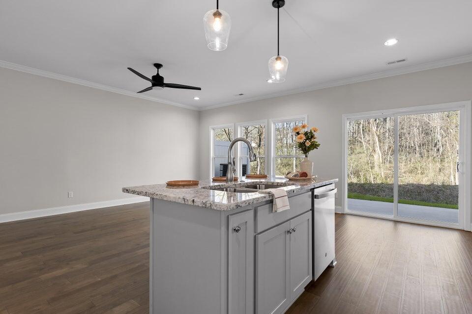 9089 Dallas Hollow Road Soddy Daisy, TN 37379 - Photo 9 of 27 20250502202334720351000000-o