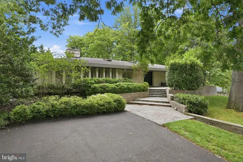 $1,950,000 | 6929 Carmichael Avenue, Bethesda, MD 20817