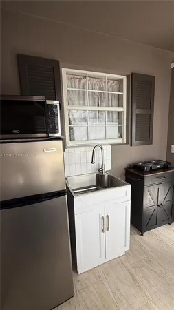 $1,350 | 7961 Orleans Street, Unit 1, Miramar, FL 33023