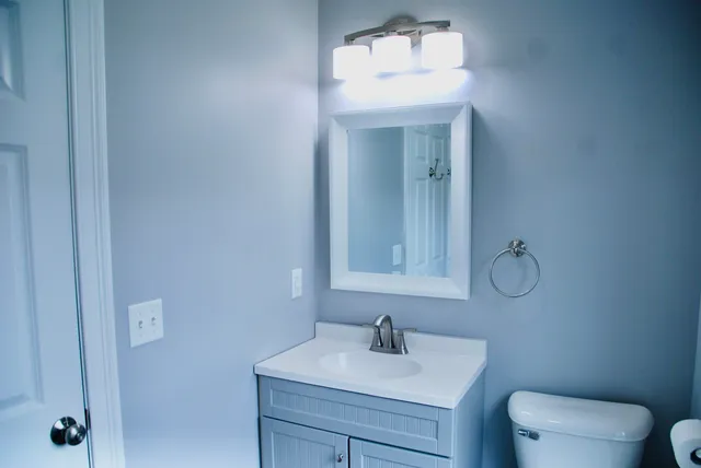 $1,950 | 34 Broadway, Pembroke, NH 03275