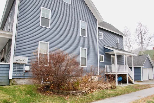 $1,950 | 34 Broadway, Pembroke, NH 03275